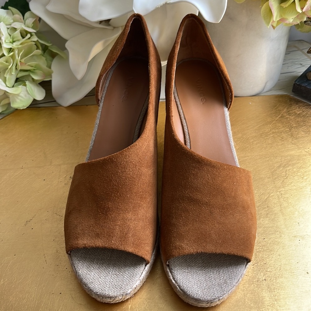 NWOT! Vince Sonora Wedge Espadrilles in Cashew Suede
